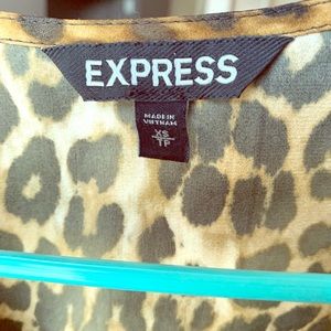 Express 3/4 length top